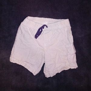 CREAM & TAN STRIPPED SHORTS